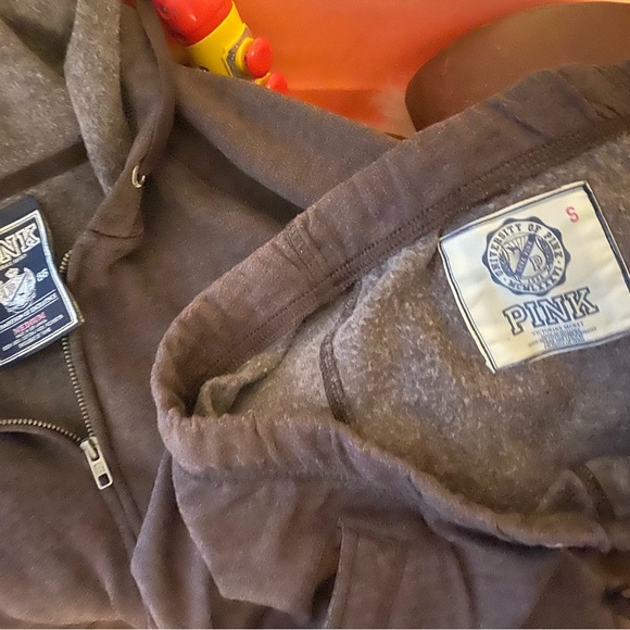 Victoria Secret Pink matching sweatsuit - Picture 3 of 3